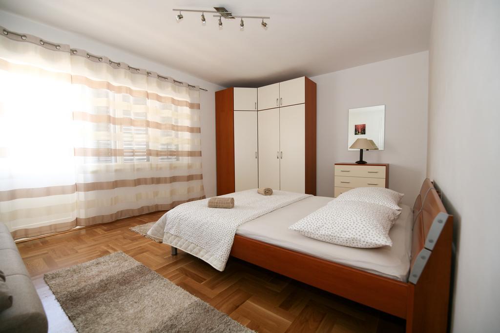 Apartment Merica Slatine Luaran gambar